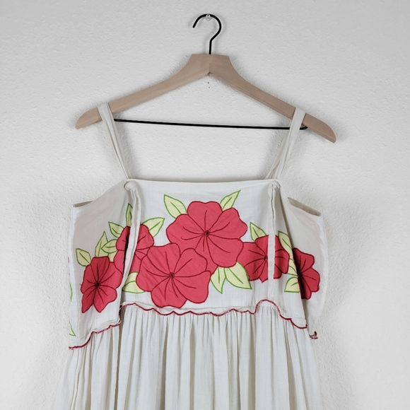The Great The Applique Floral Horizon Dress - Picture 4 of 9